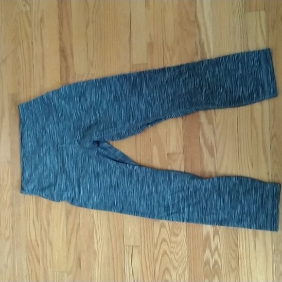 Lululemon Align cropped 21" - Picture 3 of 4